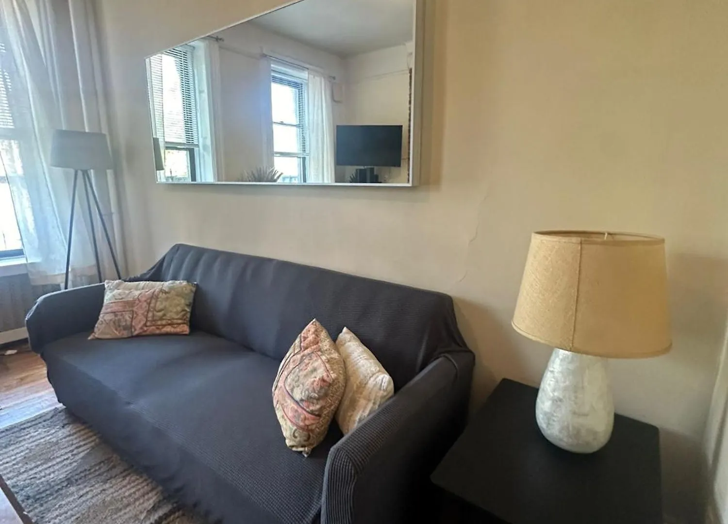 1 Bedroom Cozy Unit In Columbus Ave New York 0*,  United States