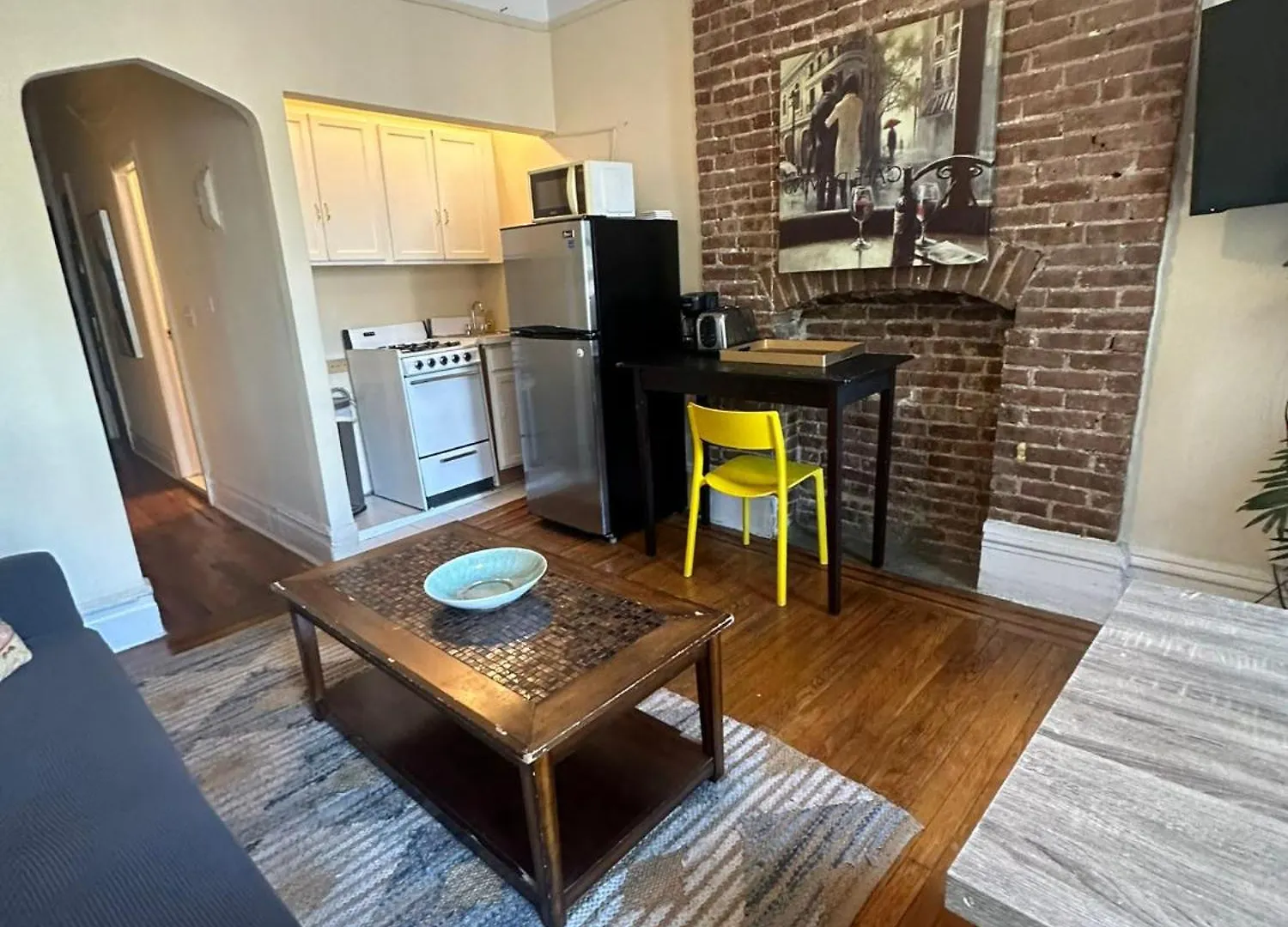 1 Bedroom Cozy Unit In Columbus Ave New York
