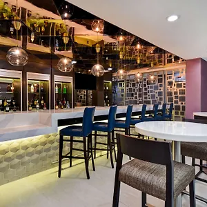 3* فندق هامبيتون إن نيويورك - جيه إف كيه