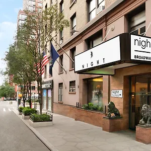 3* מלון Night Broadway