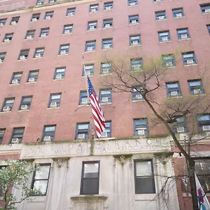 Vanderbilt Ymca Vandrarhem